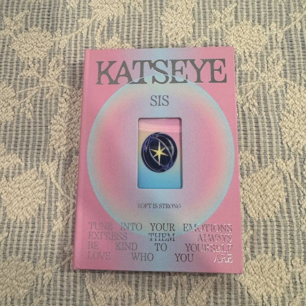 Katseye Collectors Book and Sis CD